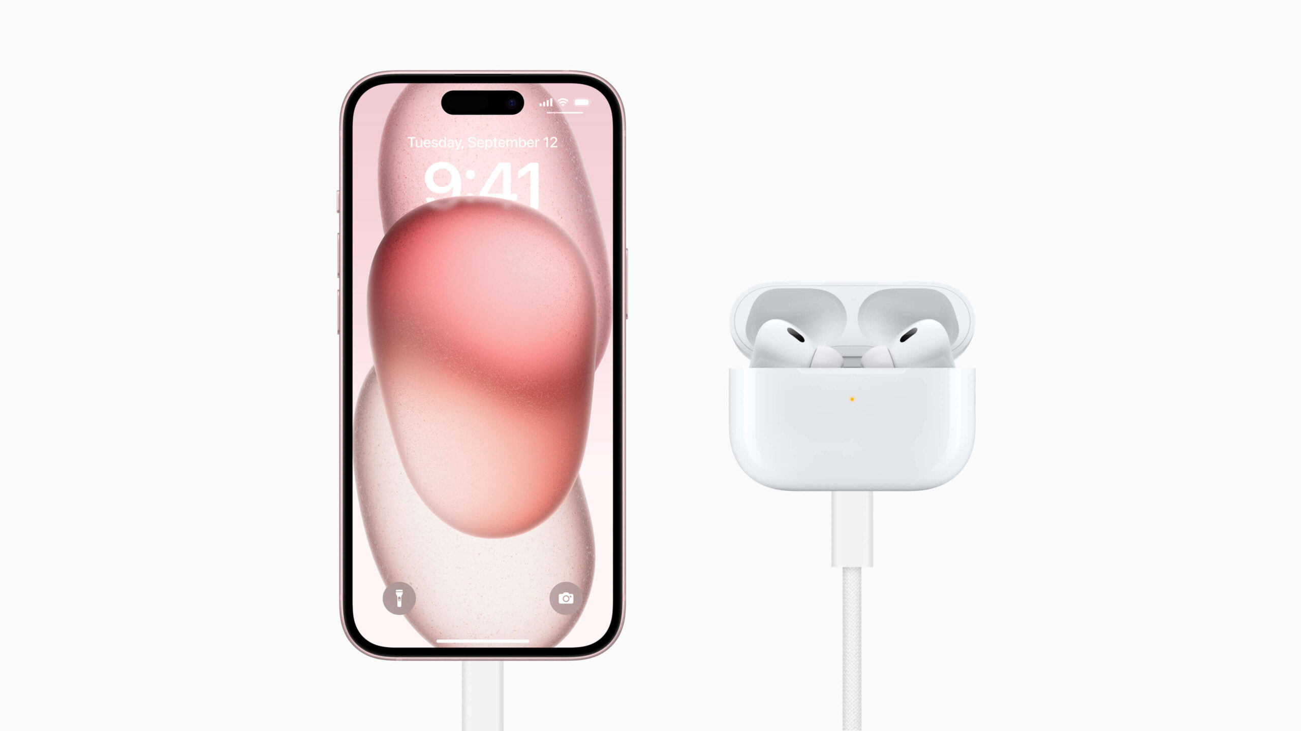 Apple Elevates AirPods Max with Lossless Audio and Ultra-Low Latency for Musicians