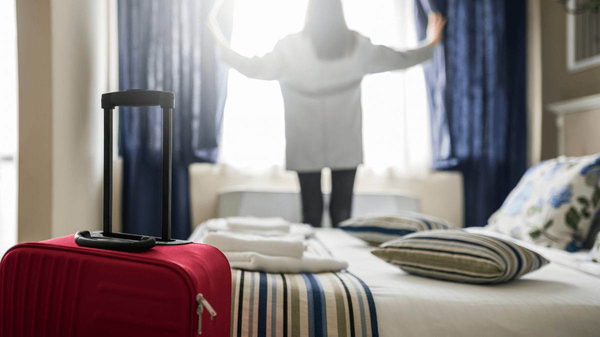 How to get free hotel stay in UAE with transit visa